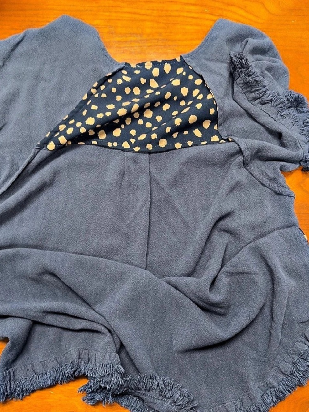 Umgee size small - Picture 2 of 3